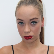 Makeup look 3 - Hollywood w/ Diva Dazzle Lips